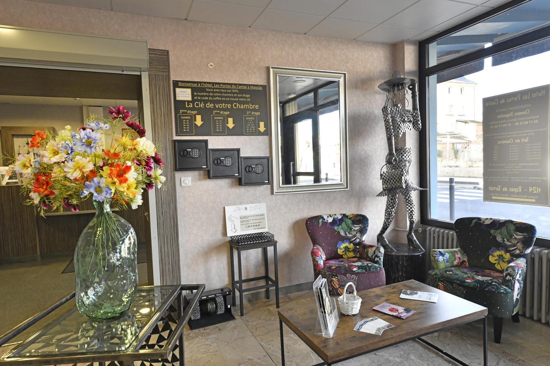 Les Portes Du Cantal Massiac Ngoại thất bức ảnh